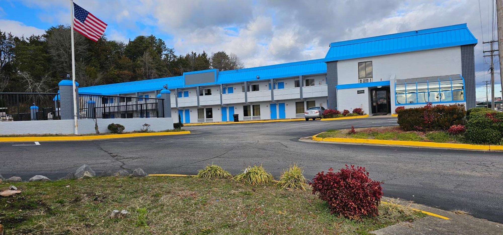 Astoria Hotel West Danville Exterior photo